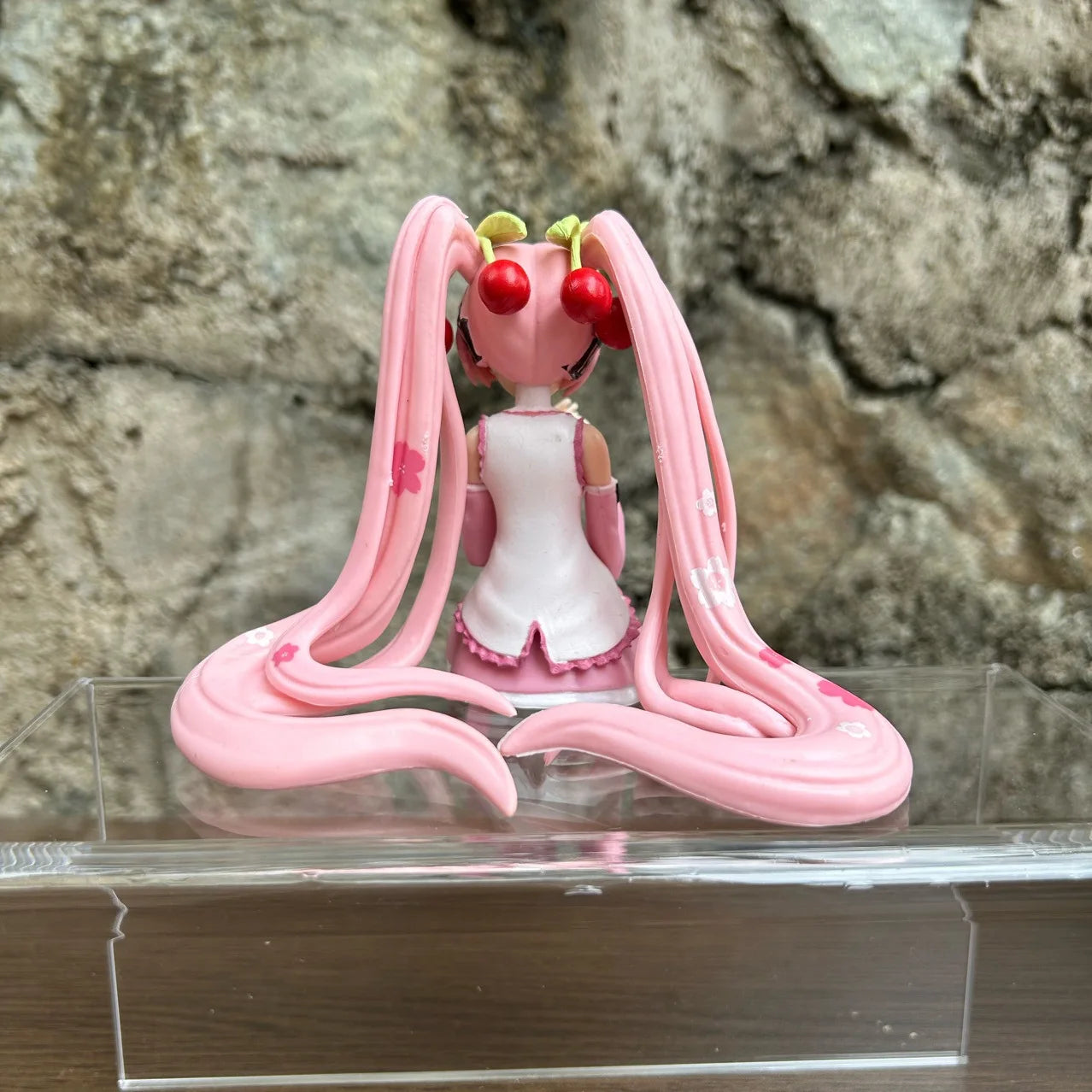 11CM  Figura de Sakura Sentada